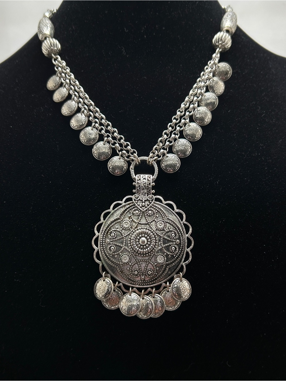 Avon, Vintage Silver Bohemian Boho Necklace, Great Piece, 90’s